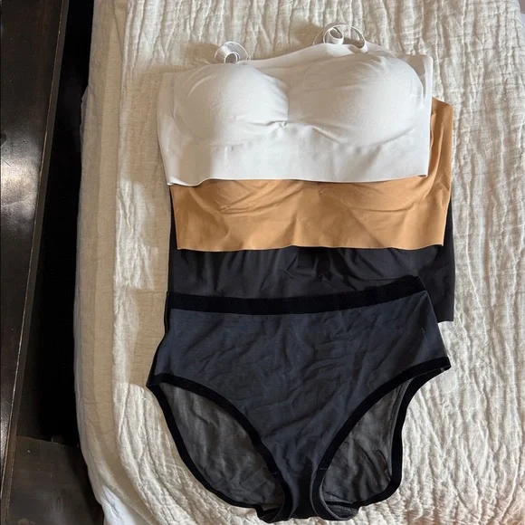Seamless Eby Support Bra bundle (3 bras and 1 panty) - Picture 12 of 12